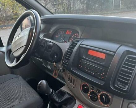 Серый Рено Трафик, объемом двигателя 1.9 л и пробегом 328 тыс. км за 8400 $, фото 13 на Automoto.ua