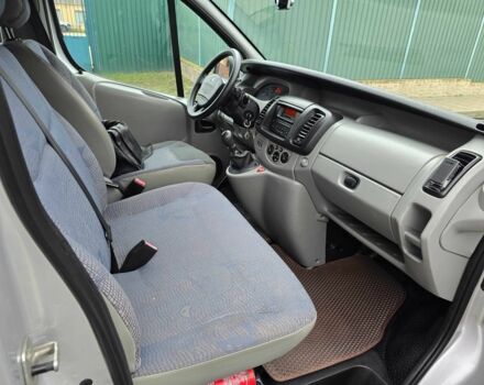 Серый Рено Трафик, объемом двигателя 1.9 л и пробегом 292 тыс. км за 8900 $, фото 12 на Automoto.ua