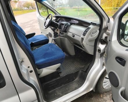 Серый Рено Трафик, объемом двигателя 2.5 л и пробегом 350 тыс. км за 7000 $, фото 12 на Automoto.ua