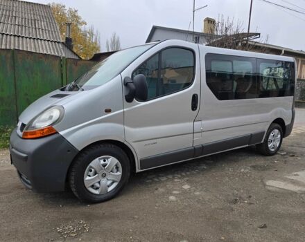 Серый Рено Трафик, объемом двигателя 1.9 л и пробегом 292 тыс. км за 8900 $, фото 1 на Automoto.ua