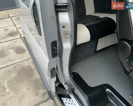 Серый Рено Трафик, объемом двигателя 2.5 л и пробегом 227 тыс. км за 9700 $, фото 43 на Automoto.ua