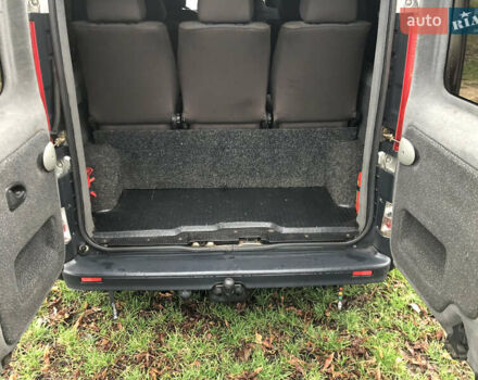 Сірий Рено Трафік, об'ємом двигуна 2 л та пробігом 271 тис. км за 8900 $, фото 31 на Automoto.ua