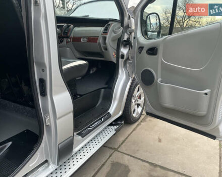 Серый Рено Трафик, объемом двигателя 2.5 л и пробегом 227 тыс. км за 9700 $, фото 42 на Automoto.ua