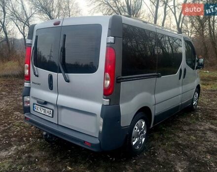 Серый Рено Трафик, объемом двигателя 2 л и пробегом 347 тыс. км за 9500 $, фото 3 на Automoto.ua