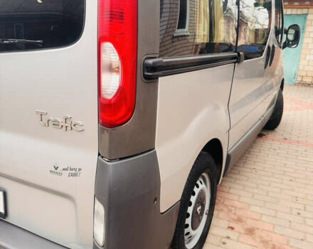 Сірий Рено Трафік, об'ємом двигуна 2 л та пробігом 205 тис. км за 10200 $, фото 14 на Automoto.ua