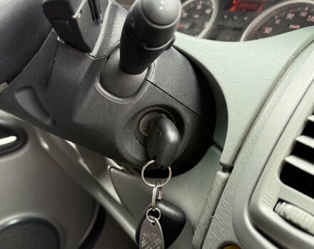 Серый Рено Трафик, объемом двигателя 2.5 л и пробегом 299 тыс. км за 12900 $, фото 21 на Automoto.ua