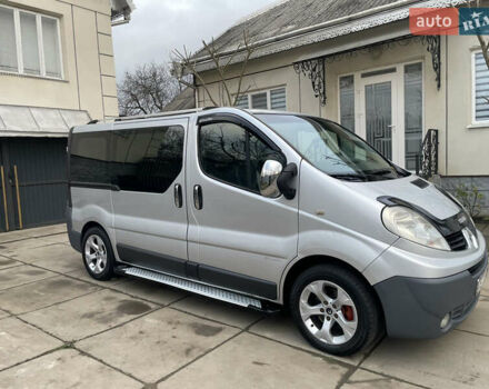 Серый Рено Трафик, объемом двигателя 2.5 л и пробегом 227 тыс. км за 9700 $, фото 9 на Automoto.ua