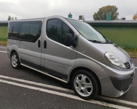 Серый Рено Трафик, объемом двигателя 2.5 л и пробегом 272 тыс. км за 3900 $, фото 2 на Automoto.ua