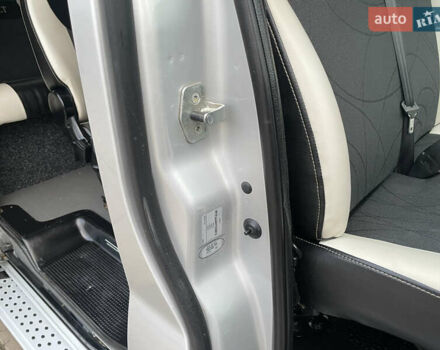 Серый Рено Трафик, объемом двигателя 2.5 л и пробегом 227 тыс. км за 9700 $, фото 37 на Automoto.ua