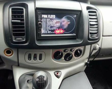 Серый Рено Трафик, объемом двигателя 2 л и пробегом 346 тыс. км за 8200 $, фото 9 на Automoto.ua