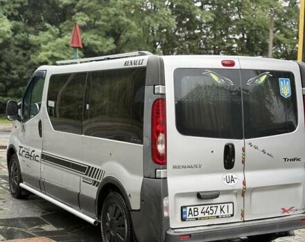 Серый Рено Трафик, объемом двигателя 2 л и пробегом 340 тыс. км за 10000 $, фото 4 на Automoto.ua