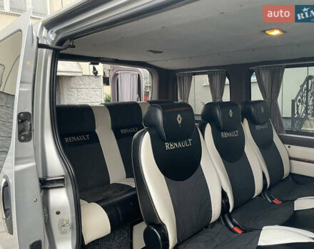 Серый Рено Трафик, объемом двигателя 2.5 л и пробегом 227 тыс. км за 9700 $, фото 45 на Automoto.ua