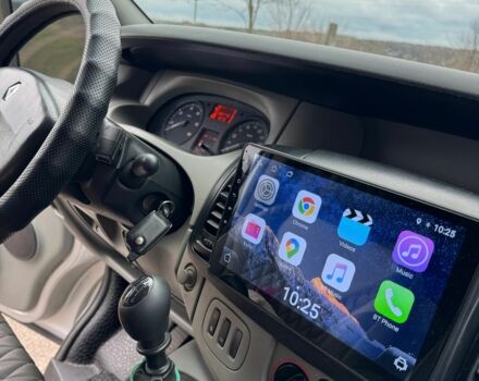 Серый Рено Трафик, объемом двигателя 2.5 л и пробегом 263 тыс. км за 9600 $, фото 4 на Automoto.ua