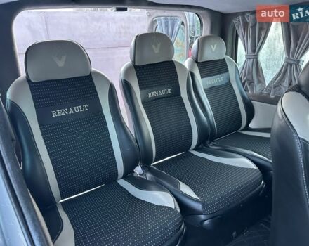 Серый Рено Трафик, объемом двигателя 2 л и пробегом 189 тыс. км за 9777 $, фото 23 на Automoto.ua