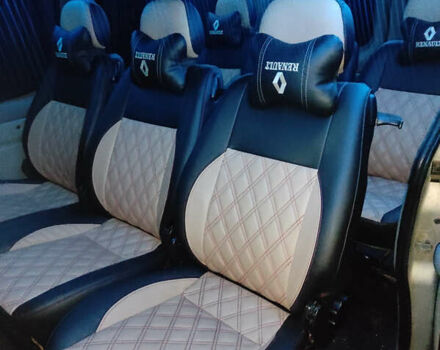 Серый Рено Трафик, объемом двигателя 2 л и пробегом 340 тыс. км за 11500 $, фото 7 на Automoto.ua