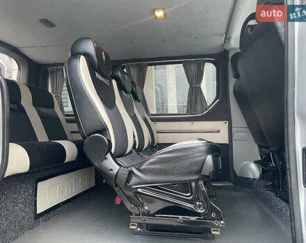 Серый Рено Трафик, объемом двигателя 2.5 л и пробегом 227 тыс. км за 9700 $, фото 51 на Automoto.ua