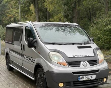 Серый Рено Трафик, объемом двигателя 2 л и пробегом 340 тыс. км за 10000 $, фото 2 на Automoto.ua