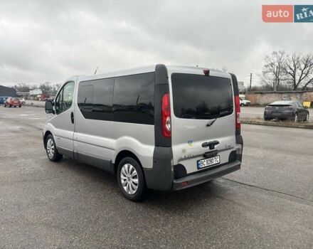 Серый Рено Трафик, объемом двигателя 2 л и пробегом 284 тыс. км за 9900 $, фото 4 на Automoto.ua