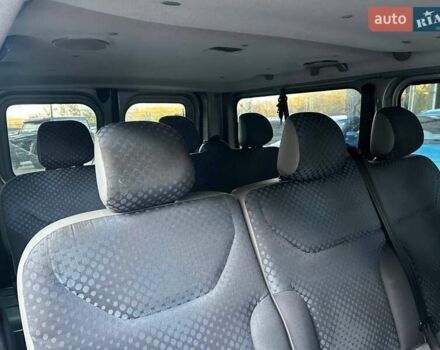 Серый Рено Трафик, объемом двигателя 2 л и пробегом 275 тыс. км за 9500 $, фото 15 на Automoto.ua