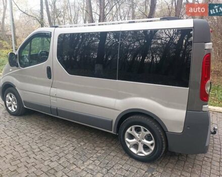 Сірий Рено Трафік, об'ємом двигуна 2 л та пробігом 270 тис. км за 8900 $, фото 4 на Automoto.ua