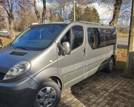 Серый Рено Трафик, объемом двигателя 2.5 л и пробегом 390 тыс. км за 8200 $, фото 1 на Automoto.ua