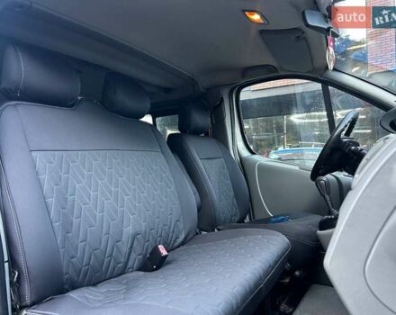 Серый Рено Трафик, объемом двигателя 2 л и пробегом 275 тыс. км за 9500 $, фото 18 на Automoto.ua