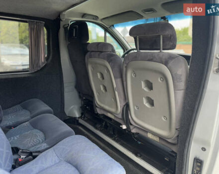 Серый Рено Трафик, объемом двигателя 2 л и пробегом 272 тыс. км за 9950 $, фото 32 на Automoto.ua