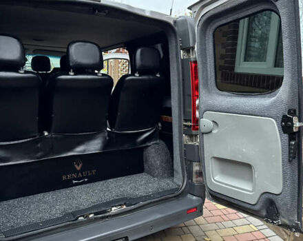 Сірий Рено Трафік, об'ємом двигуна 2 л та пробігом 375 тис. км за 8000 $, фото 22 на Automoto.ua