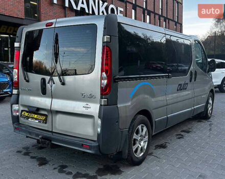 Серый Рено Трафик, объемом двигателя 2 л и пробегом 275 тыс. км за 9500 $, фото 5 на Automoto.ua