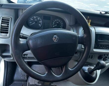 Серый Рено Трафик, объемом двигателя 2 л и пробегом 275 тыс. км за 9500 $, фото 12 на Automoto.ua