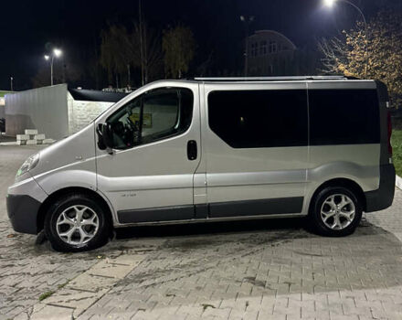 Сірий Рено Трафік, об'ємом двигуна 2 л та пробігом 375 тис. км за 8000 $, фото 7 на Automoto.ua