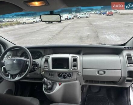 Серый Рено Трафик, объемом двигателя 2 л и пробегом 284 тыс. км за 9900 $, фото 15 на Automoto.ua