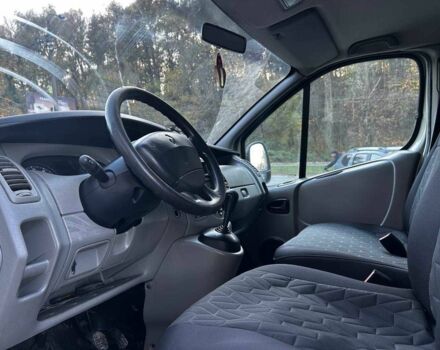 Серый Рено Трафик, объемом двигателя 2 л и пробегом 275 тыс. км за 9500 $, фото 8 на Automoto.ua