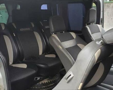 Серый Рено Трафик, объемом двигателя 2 л и пробегом 369 тыс. км за 9700 $, фото 10 на Automoto.ua