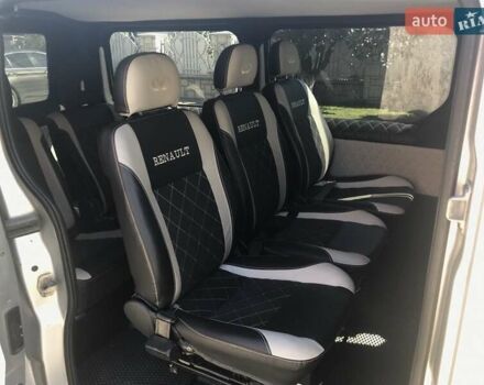 Серый Рено Трафик, объемом двигателя 2 л и пробегом 308 тыс. км за 16064 $, фото 1 на Automoto.ua