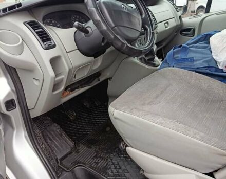 Серый Рено Трафик, объемом двигателя 2.46 л и пробегом 312 тыс. км за 6500 $, фото 1 на Automoto.ua