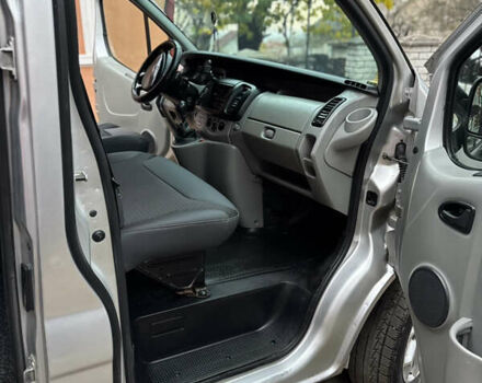 Сірий Рено Трафік, об'ємом двигуна 2 л та пробігом 375 тис. км за 8000 $, фото 21 на Automoto.ua