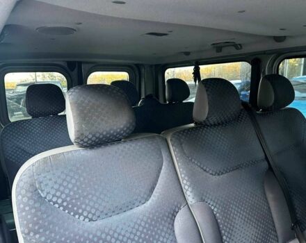 Серый Рено Трафик, объемом двигателя 2 л и пробегом 275 тыс. км за 9500 $, фото 15 на Automoto.ua