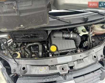 Серый Рено Трафик, объемом двигателя 2 л и пробегом 284 тыс. км за 9900 $, фото 28 на Automoto.ua