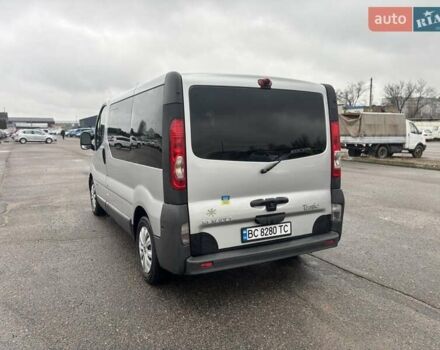 Серый Рено Трафик, объемом двигателя 2 л и пробегом 284 тыс. км за 9900 $, фото 5 на Automoto.ua