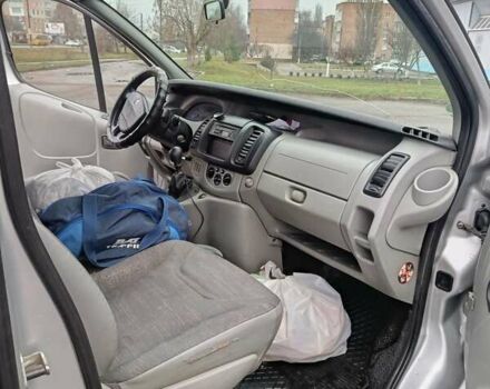 Серый Рено Трафик, объемом двигателя 2.46 л и пробегом 312 тыс. км за 6500 $, фото 3 на Automoto.ua