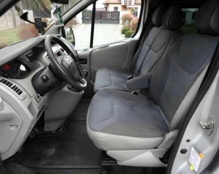 Серый Рено Трафик, объемом двигателя 2 л и пробегом 247 тыс. км за 7000 $, фото 16 на Automoto.ua