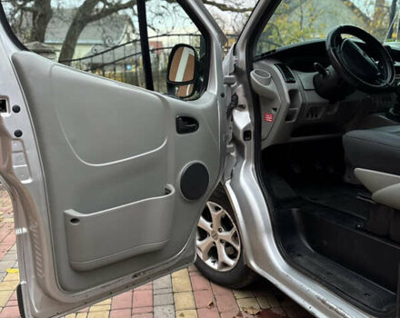 Сірий Рено Трафік, об'ємом двигуна 2 л та пробігом 375 тис. км за 8000 $, фото 17 на Automoto.ua