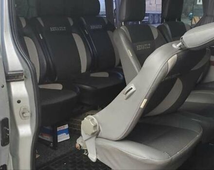 Серый Рено Трафик, объемом двигателя 2 л и пробегом 370 тыс. км за 9900 $, фото 2 на Automoto.ua
