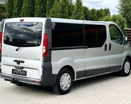 Серый Рено Трафик, объемом двигателя 2 л и пробегом 239 тыс. км за 4600 $, фото 5 на Automoto.ua