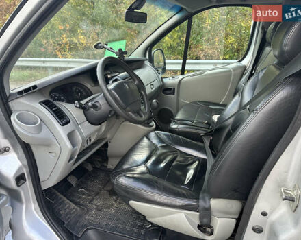 Серый Рено Трафик, объемом двигателя 2.5 л и пробегом 350 тыс. км за 9700 $, фото 21 на Automoto.ua