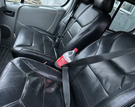 Серый Рено Трафик, объемом двигателя 2.5 л и пробегом 350 тыс. км за 9700 $, фото 30 на Automoto.ua