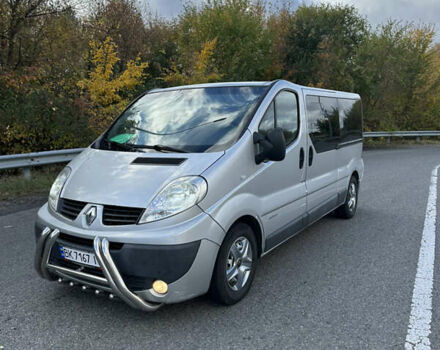 Серый Рено Трафик, объемом двигателя 2.5 л и пробегом 350 тыс. км за 9700 $, фото 13 на Automoto.ua
