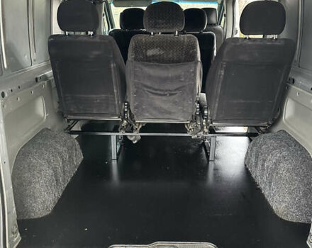 Серый Рено Трафик, объемом двигателя 2.5 л и пробегом 350 тыс. км за 9700 $, фото 2 на Automoto.ua