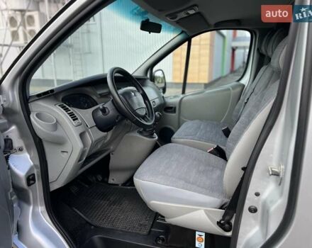 Сірий Рено Трафік, об'ємом двигуна 2 л та пробігом 310 тис. км за 10800 $, фото 2 на Automoto.ua